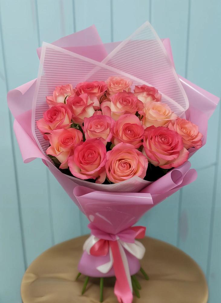 Букет 15 Розовых роз Равель в Шаумянском