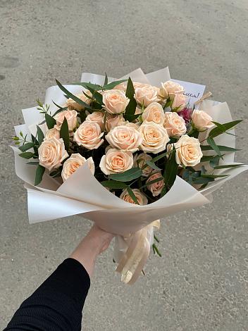 Букет Кремовые розы Латте в Шаумянском